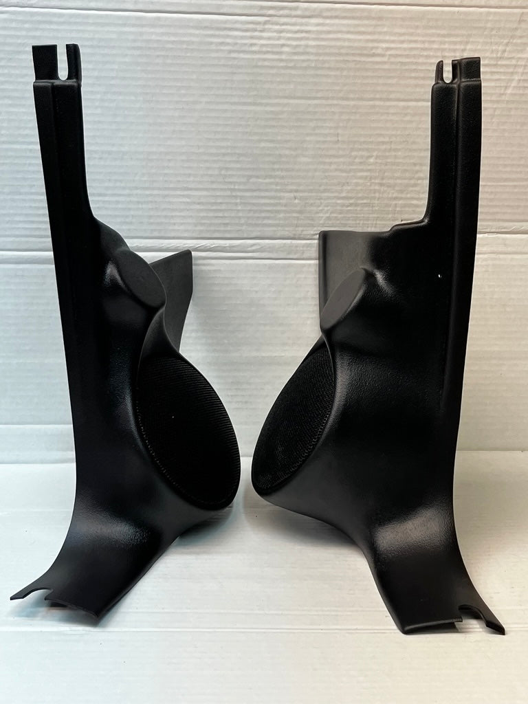 QLogic Q Forms QL-K2006C/B (Pairs) 6.5"/5.25" Kick Panel Enclosures