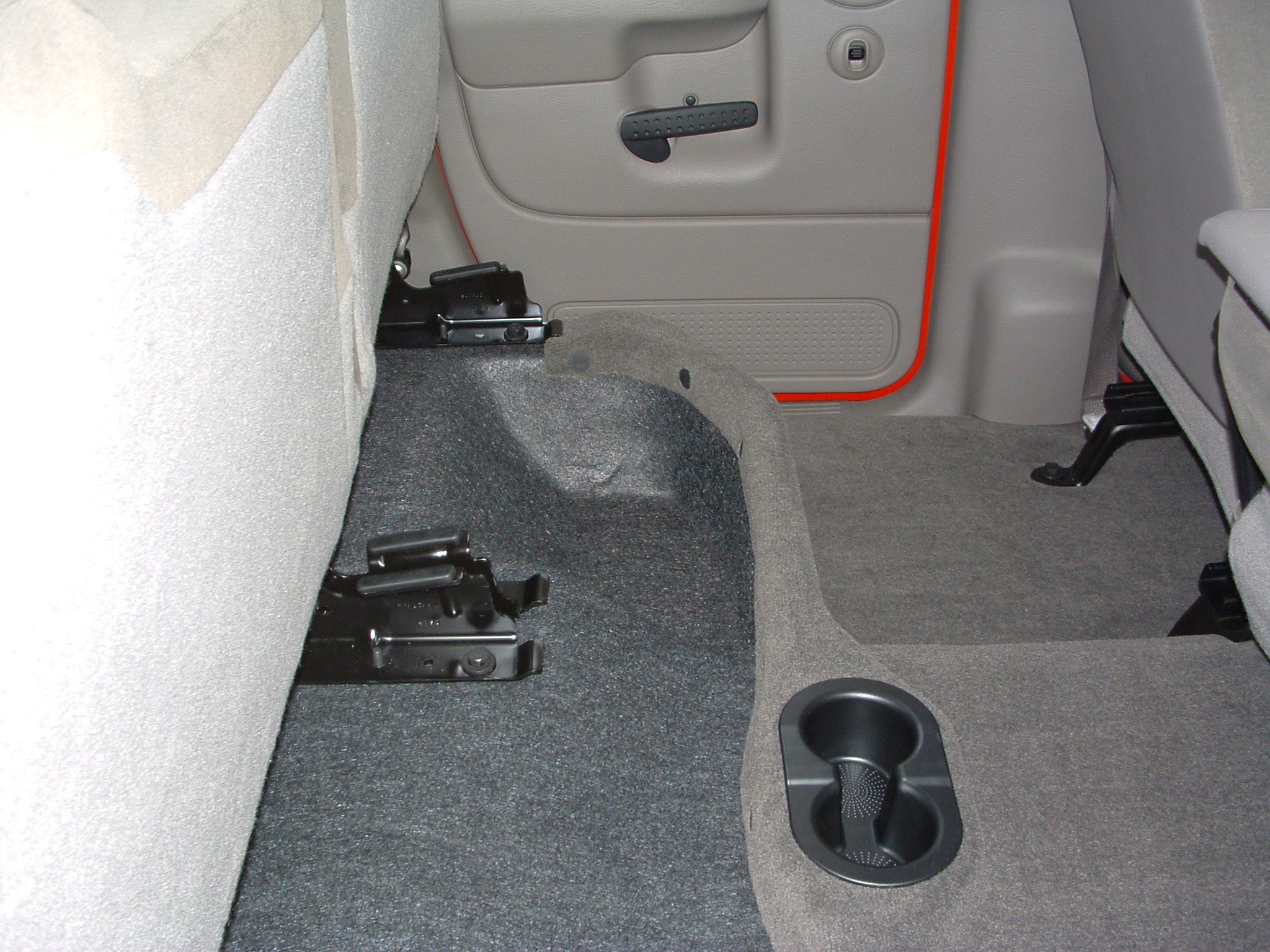 Q Logic Q Customs QL-C1DQC110D/P Single 10" Subwoofer Enclosures Box