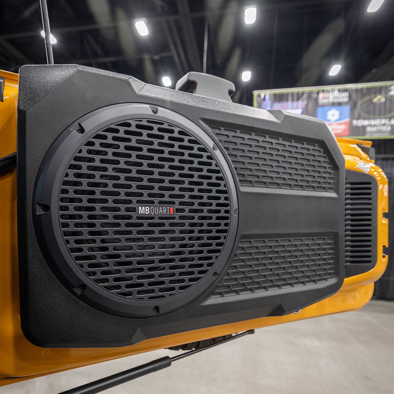 MBQBRO-302 Ford® Bronco Tuned 400 Watt Tailgate Subwoofer System