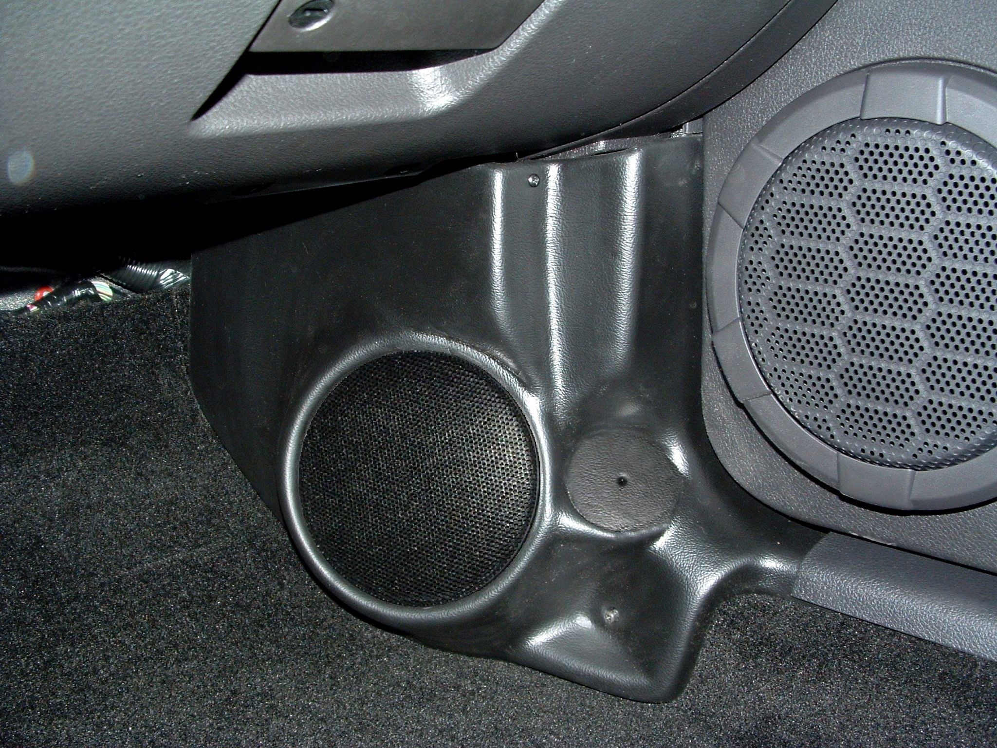 QLogic vehicle-specific enclosure product image