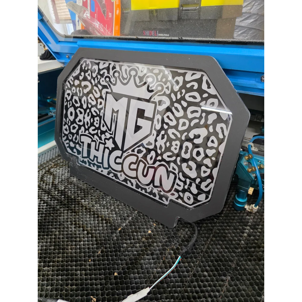 💡 Lit-fx Led Hood Prop – Custom Engraved for Jeep Show