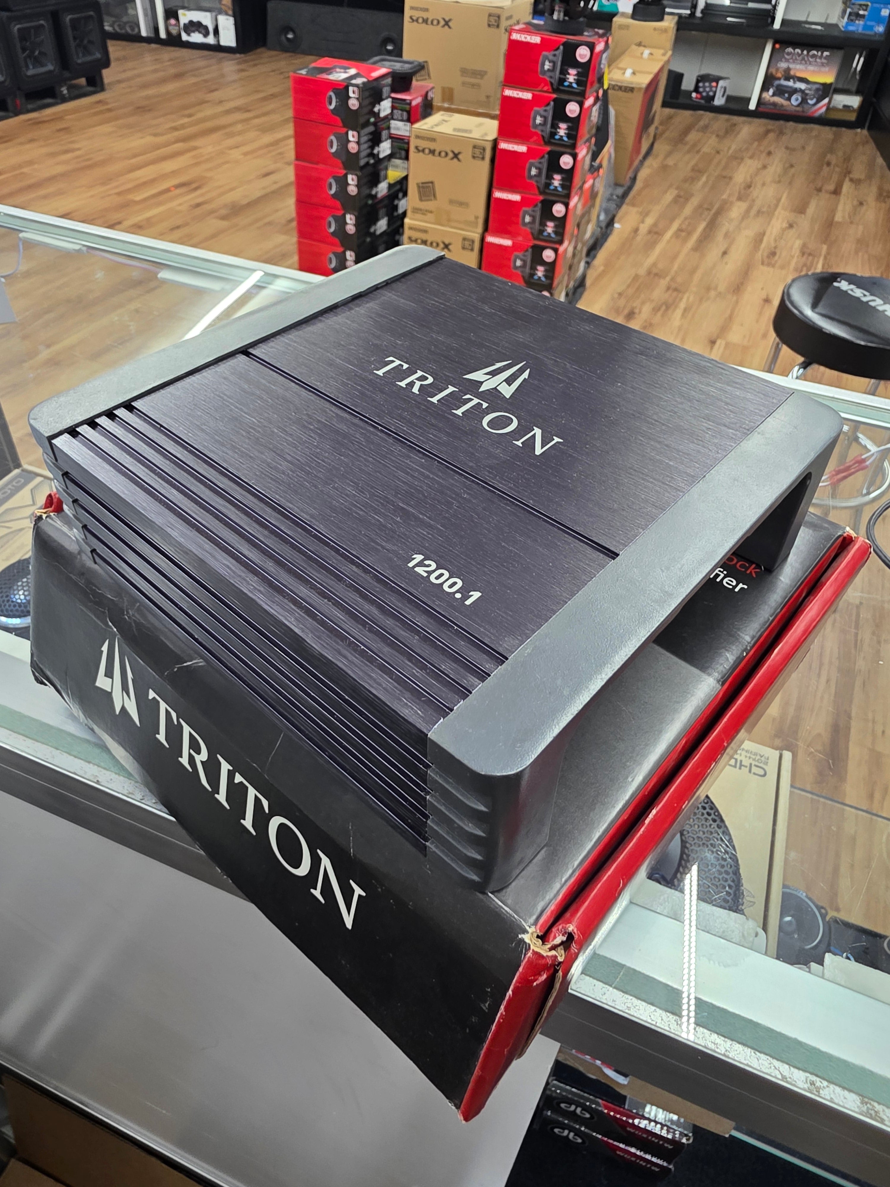 (USED) Triton Sq 1200.1