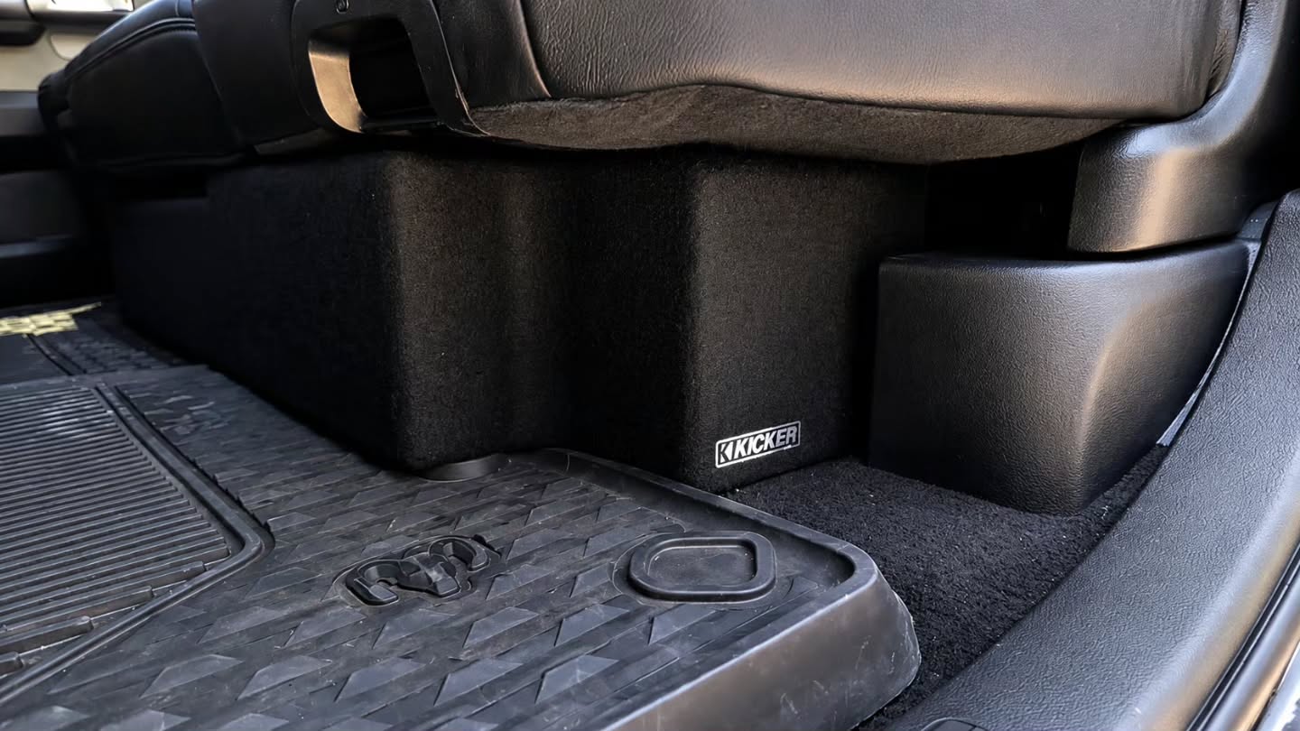 2025 Ram RHO Kicker LX3000.1 amplifier and dual L7T bass installation by SMS Car Audio