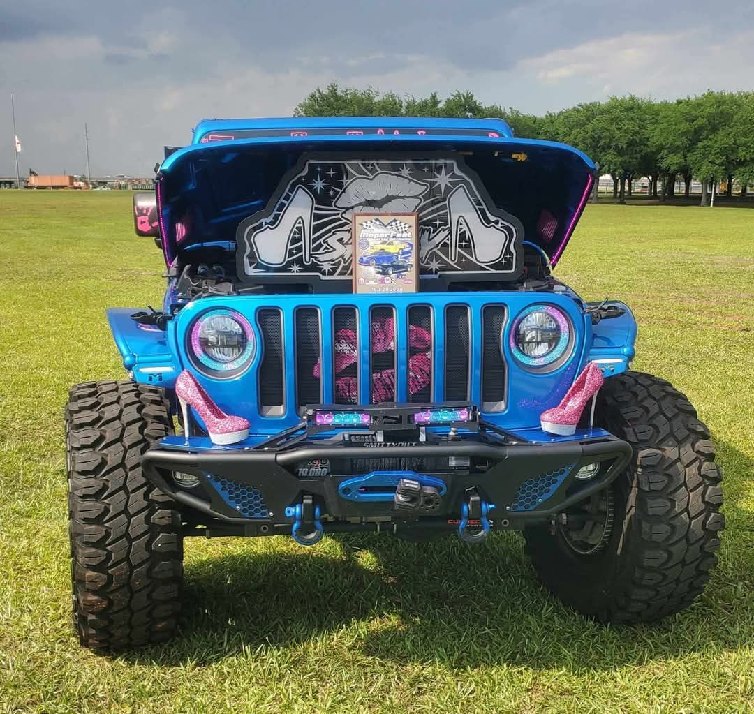 Sassy Jeep custom Lit FX hood prop by SMS Car Audio
