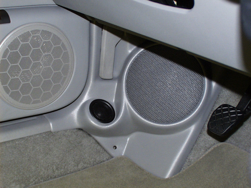 Q Logic QL-K1203C/B Volkswagen New Beetle kick panel enclosures