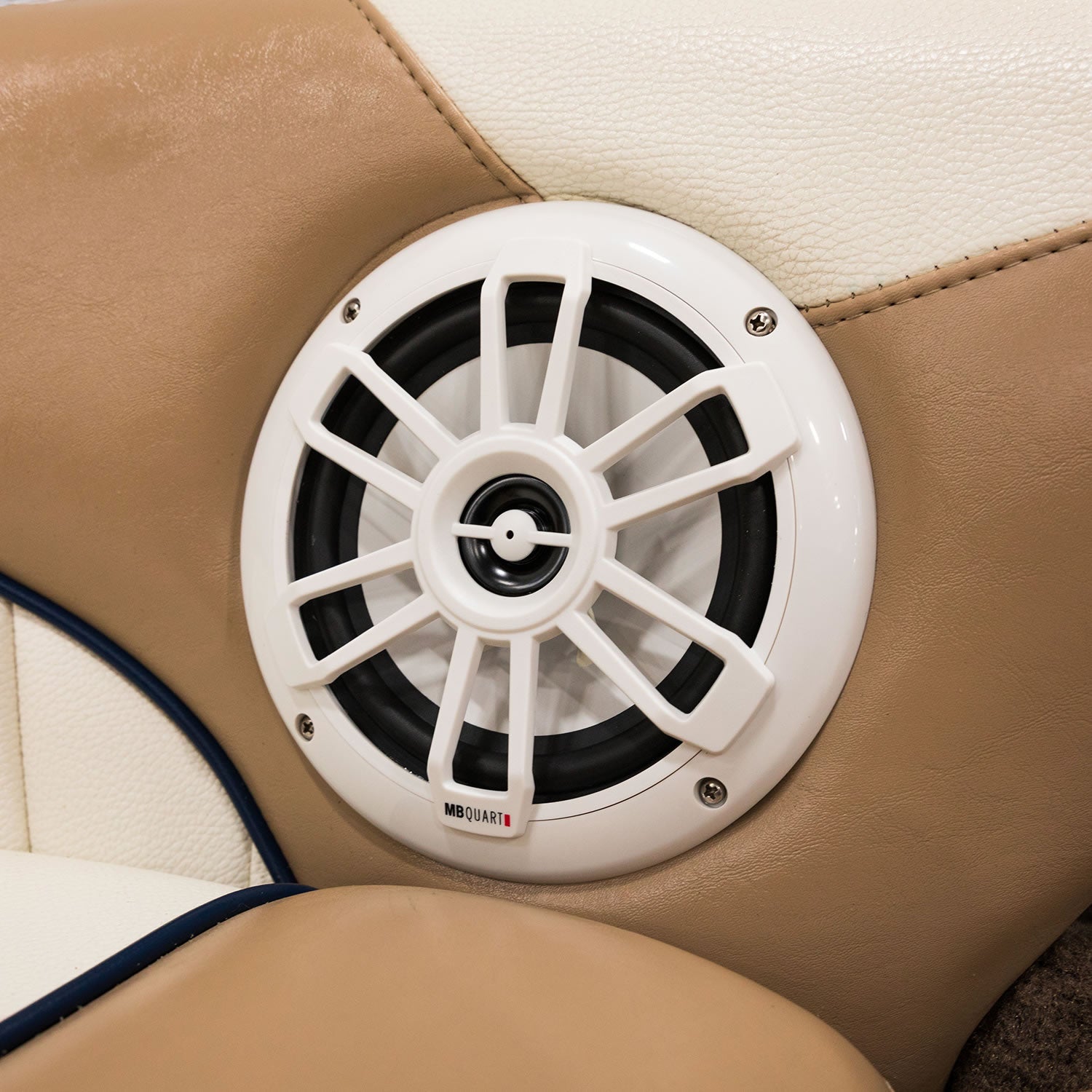 GMR1.5S2W Bluetooth Source Unit / Nautic Speakers