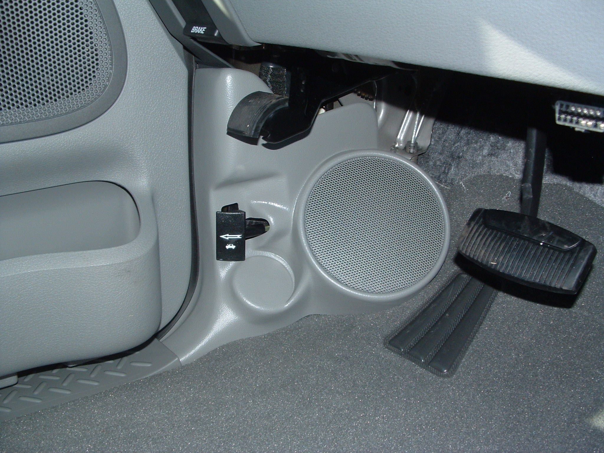 QLogic vehicle-specific enclosure product image