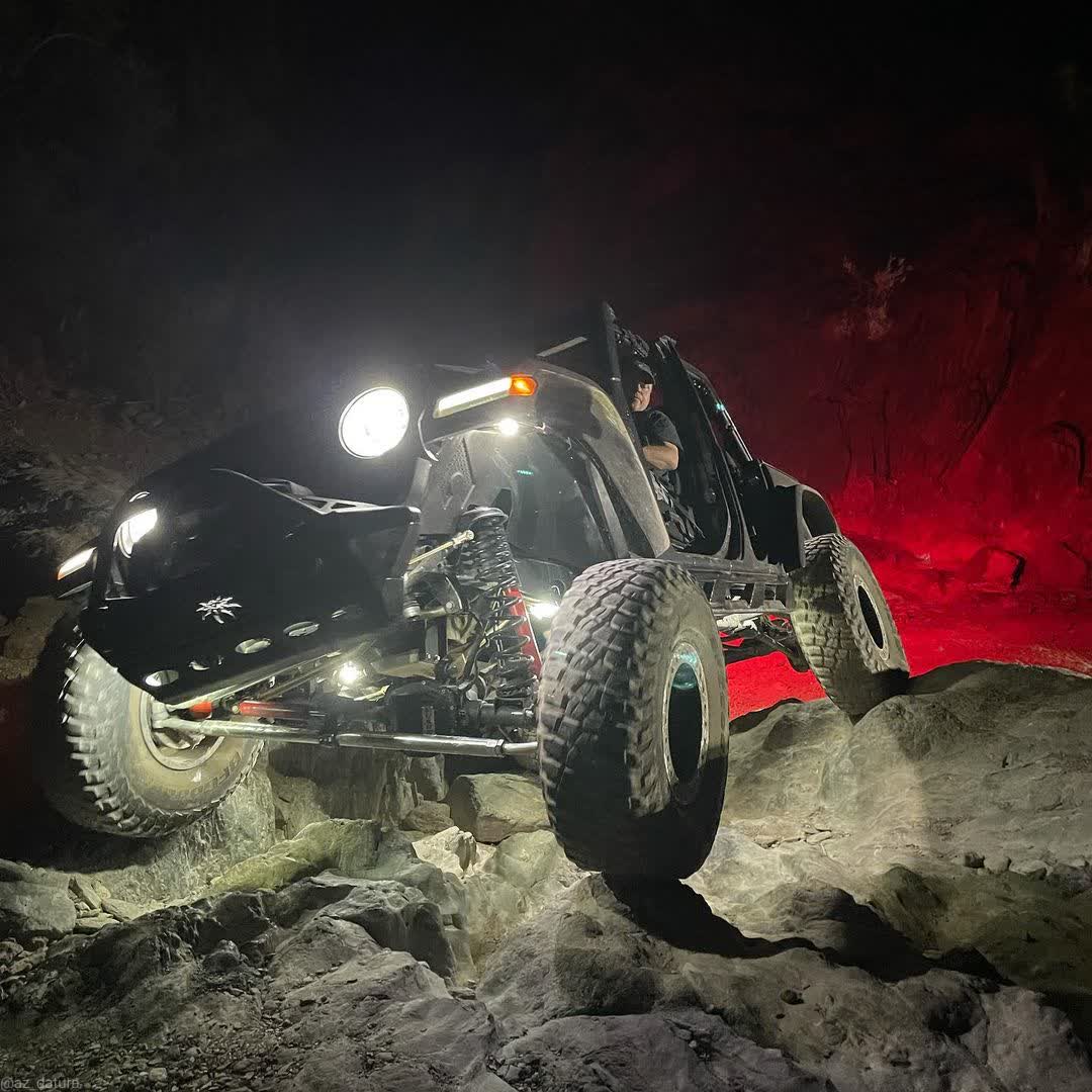 Infinite Offroad RGB+W LUX Monster Magnetic Rock Light Kit manufacturer image